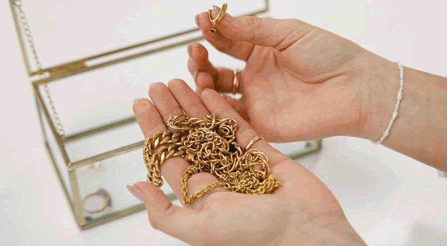 A Golden New Year: How Decluttering (Khloé-Kardashian-Style) Can Clear Your Space and Put Cash Back in Your Pocket